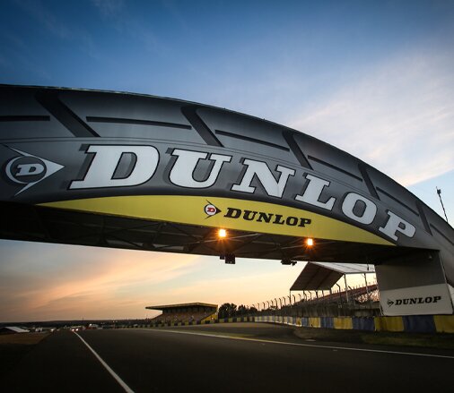 Η αψίδα Dunlop στο Le Mans — από το επίσημο ιστορικό αρχείο της Dunlop
